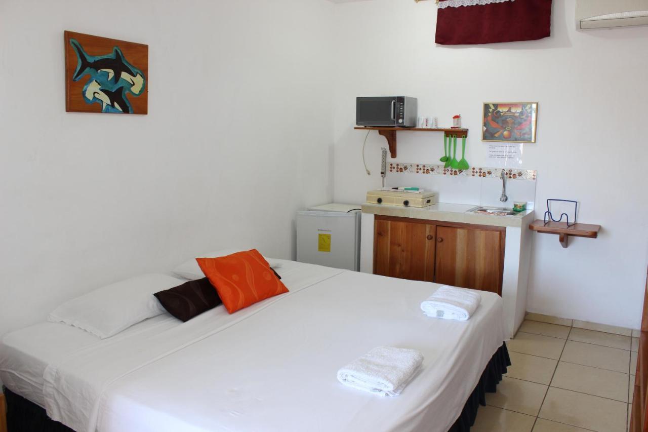 Galapagos Best Hostel Puerto Ayora Kültér fotó